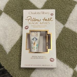 Charlotte Tilbury pillow talk magic kisses lip kit